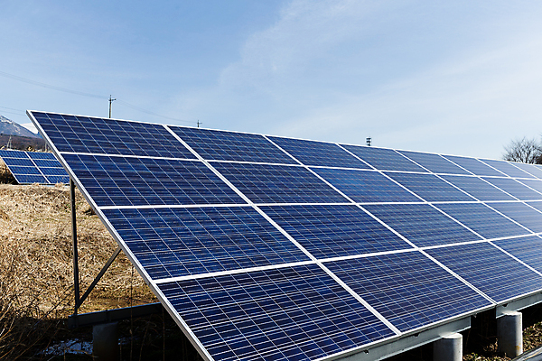 포토 JPG 해외이미지 주간 하늘 풍경 사람없음 야외 태양에너지 집열판 해외202004 해외포토 자연요소 그린에너지 파일형식 이미지허브