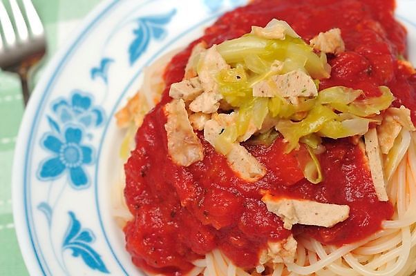 포토 JPG 해외이미지 라이프스타일 접시 음식 컨셉 다이어트 채소 재료 파스타 건강 스파게티 요리 사람없음 식당 식사 이탈리아 흰색 신선 양념 맛 먹기 허브 향신료 메뉴 국수 해외202004 해외포토 식물 식기 유럽 컬러 모션 서양음식 생활 상점 면류 향미료 파일형식 이미지허브