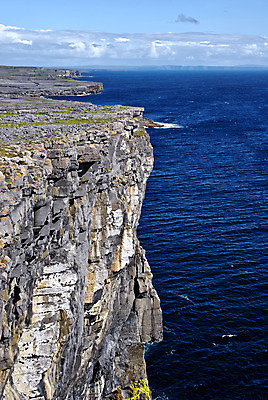 포토 JPG 해외이미지 바다 섬 여행 건축양식 자연 휴가 풍경 사람없음 야외 초록색 물 파란색 빛 시골 아일랜드 대서양 옛날 해외202004 해외포토 자연요소 건축 유럽 컬러 생태계 파일형식 이미지허브