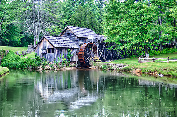포토 JPG 해외이미지 건축양식 사람없음 건물 물 연못 역사 진흙 방앗간 해외202004 해외포토 자연요소 건축물 건축 파일형식 이미지허브