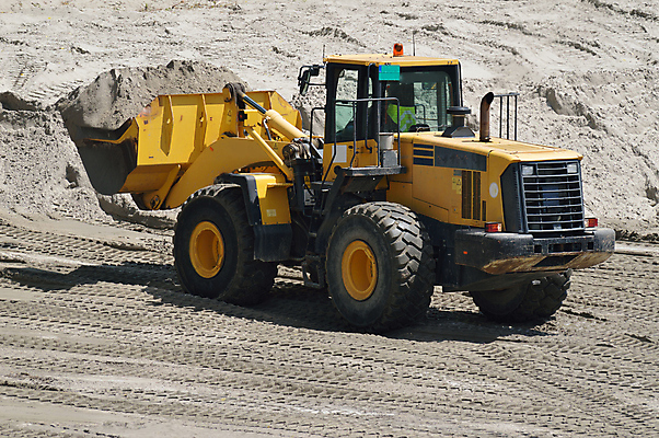 포토 JPG 해외이미지 직업 산업 지구 모래 비즈니스 교통시설 자연 풍경 사람없음 야외 여름 햇빛 노란색 힘 기계 장비 건설현장 작업 바퀴 거친 밀기 땅 불도저 발굴 오브젝트 지역 트랙터 무거움 개발 로딩 해외202004 해외포토 계절 컬러 교통 모션 건설업 태양 중장비 무게 농기계 시설 생태계 특수차량 파일형식 이미지허브
