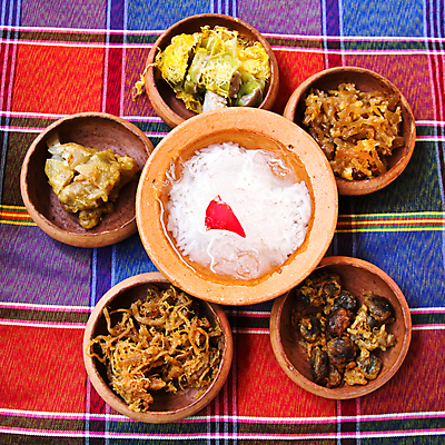 포토 JPG 해외이미지 전통 음식 백그라운드 채소 태국 고추 밥 양파 건강 돼지고기 요리 동양인 사람없음 물 갈색 얼음 추위 튀김 사발 달콤 시원함 깊이 옛날 스타일 해외202004 해외포토 자연요소 아시아 컬러 육류 인종 사기그릇 맛 파일형식 이미지허브