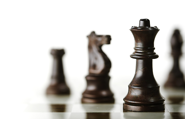 포토 JPG 해외이미지 조각 백그라운드 컨셉 비즈니스 놀이 성공 설계 사람없음 경쟁 도전 게임 흰색 체스 계획 위험 대표 예측 집중 묘사 리더 싸움 체스판 전략 주인 여왕 경영 복잡 블러 작전 지능 힘찬 선두 해외202004 해외포토 컬러 모션 파일형식 이미지허브