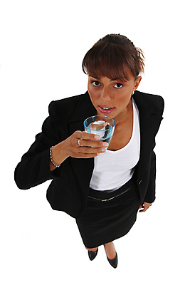 포토 JPG 해외이미지 여자 컨셉 비즈니스 사업가 유리 건강 한명 사람 정장 물 금융 검은색 침묵 마시기 업무 비즈니스우먼 수분 갈증 가득함 순수 길이 고립 숨기 해외202004 해외포토 자연요소 직업 1 옷 컬러 모션 재질 경제 소리 작업 직장인 파일형식 이미지허브