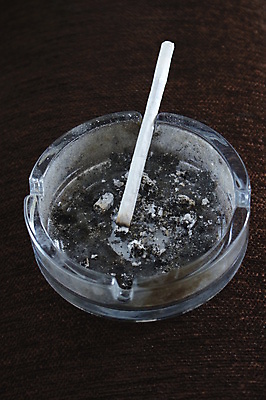 포토 JPG 해외이미지 산업 사람없음 약 잡초 사회 범죄 만취 무역 법 문제 중독 달리기선수 마약 소셜 이슈 재 남용 대마초 해외202004 해외포토 식물 의학 육상선수 공동체 술취함 파일형식 이미지허브