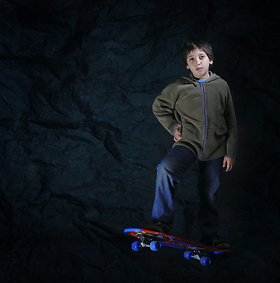 포토 JPG 해외이미지 전신 어린이 스포츠 백그라운드 거리 한명 서기 사람 소년 운동복 유행 스케이트 스케이팅 표현 도시 스케이트보드 승차 시원함 속도 스케이터 그런지 심각 해외202004 해외포토 1 옷 남자 스포츠용품 컨셉 모션 겨울스포츠 운동선수 보드_스포츠 파일형식 이미지허브