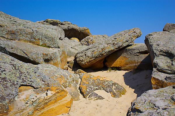 포토 JPG 해외이미지 모양 여행 자연 하늘 산 풍경 사람없음 야외 파란색 갈색 놀람 바위 그룹 부식 호기심 암초 목각 지질학 해외202004 해외포토 교육 감정 컬러 컨셉 표정 돌_바위 생태계 파일형식 이미지허브