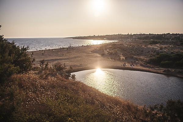 포토 JPG 해외이미지 모래 파도 바다 섬 여행 건축양식 자연 휴가 주택 풍경 사람없음 물 여름 빛 햇빛 태양 평화 마을 일출 일몰 놀람 이탈리아 새벽 바위 만 지중해 즐거움 장면 암초 수평선 해외202004 해외포토 자연요소 계절 건축 감정 유럽 컨셉 표정 건물 노을 돌_바위 생태계 파일형식 이미지허브