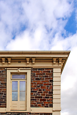 포토 JPG 해외이미지 구름 외관 벽 창문 하늘 지붕 주택 사람없음 건물 장식 문 페인트 바위 화려 역사 모서리 호주 크림 옛날 해외202004 해외포토 자연요소 건축물 컨셉 돌_바위 오세아니아 파일형식 이미지허브