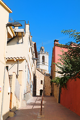 포토 JPG 해외이미지 길 건축양식 주택 사람없음 건물 교회 마을 탑 센터 스페인 타운 스페인어 해외202004 해외포토 건축물 건축 유럽 종교건축 도시 파일형식 이미지허브