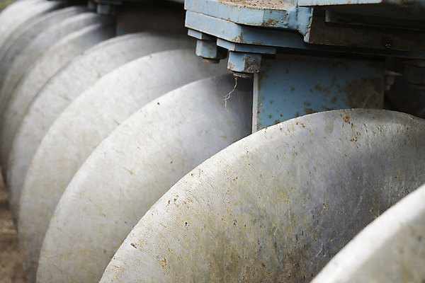 포토 JPG 해외이미지 산업 컨셉 밭 농업 공장 자동차 추상 기술 사람없음 농장 금속 힘 기계 장비 에너지 기구 톱니바퀴 시스템 트랙터 짐차 엔진 정비공 기어 공학 모터 베어링 복잡 옛날 자동 커터 해외202004 해외포토 교육 육상교통 무늬 공업 재질 기술자 농기계 특수차량 파일형식 이미지허브