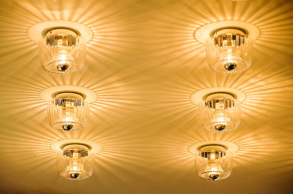 포토 JPG 해외이미지 디자인 가구 백그라운드 패턴 전구 목걸이 건축양식 조명 실내 매달리기 사람없음 건물 장식 빛 유행 식당 방 장비 수확 골동품 램프 뜨거움 화려 고급 우아함 크리스탈 보석 천장 복고 샹들리에 야광 빛망울 해외202004 해외포토 건축물 건축 생활용품 컨셉 무늬 농업 장신구 모션 내부 상점 광석 파일형식 이미지허브