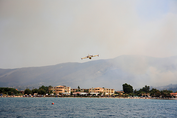 포토 JPG 해외이미지 비행기 사람없음 안개 지중해 그리스 몰타섬 해외202004 해외포토 유럽 바다 섬 항공교통 날씨 대중교통 몰타 파일형식 이미지허브