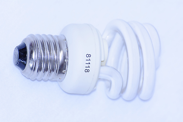 포토 JPG 해외이미지 백그라운드 전구 나선형 사람없음 초록색 파란색 빛 힘 저축 에너지 흰색 램프 절약 형광등 빛망울 혁명 고립 해외202004 해외포토 컬러 컨셉 무늬 전등 조명 금융 파일형식 이미지허브