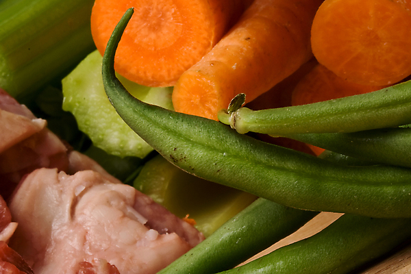 포토 JPG 해외이미지 전통 음식 다이어트 채소 양파 서브 건강 마늘 육류 옥수수 요리 사람없음 초록색 식당 식사 저녁식사 당근 시골 신선 클래식 수프 먹기 허브 향신료 묘사 준비 날것 슬라이스 점심식사 채식주의자 해외202004 해외포토 식물 컬러 컨셉 식재료 모션 곡류 뿌리채소 상점 채식 향미료 파일형식 이미지허브