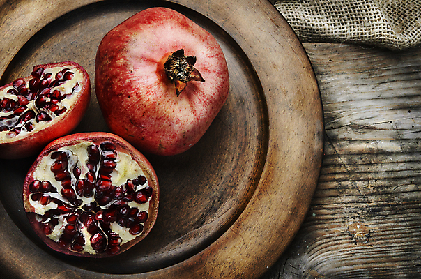 포토 JPG 해외이미지 접시 음식 조각 백그라운드 잎 농업 다이어트 과일 재료 부분 자연 탁자 디저트 건강 씨앗 사람없음 목재 빨간색 초록색 컬러풀 침묵 수확 시골 신선 달콤 맛 자르기 먹기 삼베 가득함 유기농 질감 날것 석류 내추럴 그런지 숙성 채식주의자 해외202004 해외포토 나무 식물 식기 웰빙 산업 컬러 가구 컨셉 모션 소리 생태계 채식 파일형식 천_직물 이미지허브