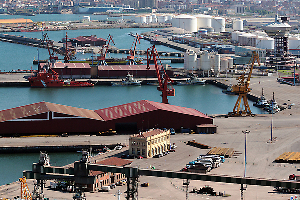 포토 JPG 해외이미지 산업 바다 비즈니스 교통시설 사람없음 항구 화물 상품 컨테이너 기중기 함선 포트 해외202004 해외포토 교통 배_교통 운송업 중장비 시설 파일형식 이미지허브