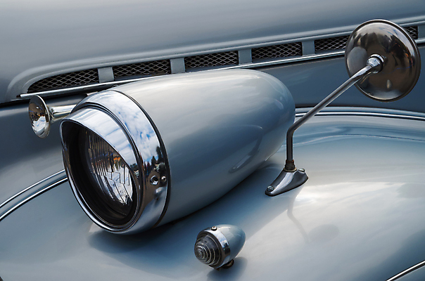 포토 JPG 해외이미지 교통시설 자동차 전등 사람없음 30대 금속 기계 회색 운전 골동품 바퀴 역사 클래식 타이어 엔진 보닛 모터 범퍼 특별함 해외202004 해외포토 육상교통 컬러 교통 컨셉 모션 재질 조명 장년 시설 파일형식 이미지허브