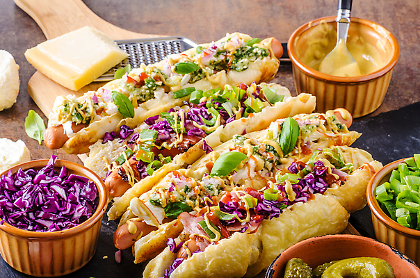 포토 JPG 해외이미지 그릇 재료 치즈 실내 사람없음 숟가락 머스터드 핫도그 강판 나무도마 적양배추 나무배경 해외202004 해외포토 식기 음식 백그라운드 유제품 도마 패스트푸드 수저 내부 목재 소스_음식 양배추 파일형식 이미지허브