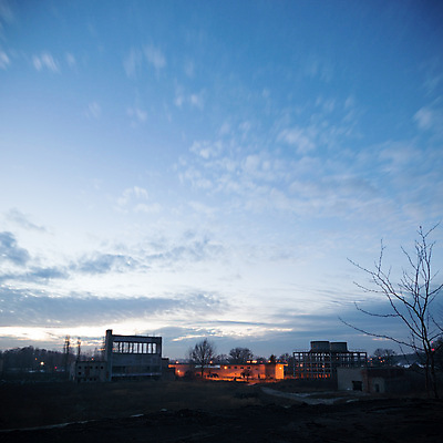 포토 JPG 해외이미지 산업 벽 백그라운드 건축양식 창문 공장 유리 벽돌 직장 사람없음 내부 건물 빛 금속 검은색 어둠 수확 도시 폐기물 위험 버리기 창고 복고 먼지 낭비 구식 그런지 깨짐 방치 썩음 옛날 철강 파멸 해외202004 해외포토 건축물 건축 컬러 컨셉 농업 회사 공업 모션 재질 쓰레기 파일형식 소멸 이미지허브