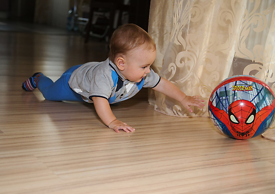 포토 JPG 해외이미지 백인 1 라이프스타일 남자 행복 아들 얼굴 어린이 장난 가족 새로움 한명 사람 소년 기쁨 흰색 표현 아기 작음 걸음마 천진난만 해외202004 해외포토 서양인 감정 컬러 컨셉 관계 모션 생활 신체부위 크기 파일형식 이미지허브