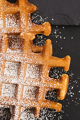 포토 JPG 해외이미지 접시 음식 디저트 부활절 요리 사람없음 쌓기 빵집 달콤 맛 아침식사 굽기 칼로리 수선화 와플 내추럴 점심식사 슈가파우더 해외202004 해외포토 식기 기념일 꽃 컨셉 모션 상점 식사 구이 파일형식 이미지허브