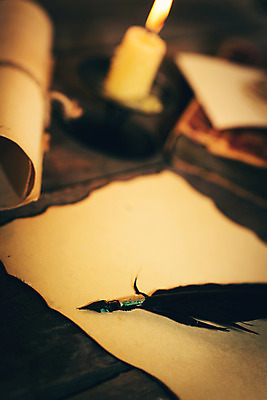 포토 JPG 해외이미지 손 종이 백그라운드 컨셉 촛불 탁자 잉크 사람없음 목재 세로 펜 갈색 우주 수확 골동품 기록 메시지 역사 널 비밀 편지 깃털 책상 질감 문서 복고 촛대 롤 문학 페이지 시트 깃털펜 양피지 옛날 원고 필기체 해외202004 해외포토 나무 문자 컬러 가구 농업 재료 초 신체부위 필기구 파일형식 이미지허브