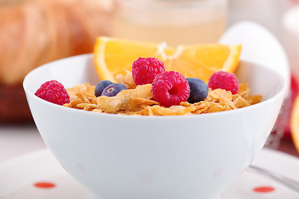 포토 JPG 해외이미지 커피 오렌지 과일 건강 사람없음 계란 아침식사 시리얼 산딸기 요구르트 해외202004 해외포토 음료 음식 유제품 알 식사 파일형식 이미지허브