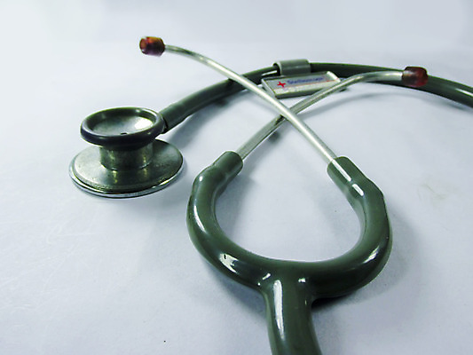 포토 JPG 해외이미지 직업 백그라운드 청진기 탁자 건강 병원 사람없음 치료 약 진료 듣기 장비 의사 흰색 기구 공구 하트 긴급 맥박 질병 약국 측정 보고서 처방 고립 돌봄 심장병 약사 해외202004 해외포토 모양 컬러 가구 의학 의료기기 모션 의료진 도구 파일형식 이미지허브