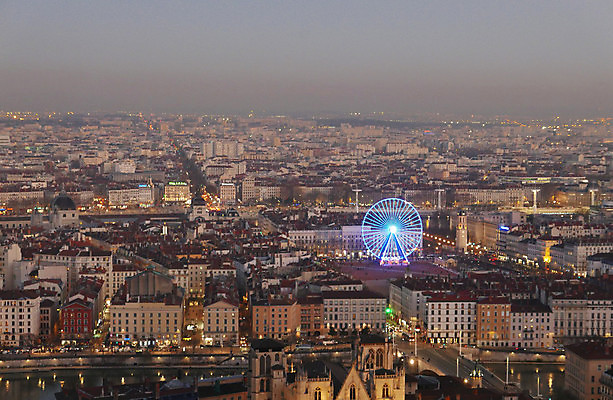 포토 JPG 해외이미지 건축양식 파노라마 사람없음 건물 강 도시 역사 재산 리옹 해외202004 해외포토 건축물 건축 촬영기법 금융 파일형식 이미지허브