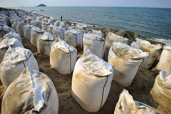 포토 JPG 해외이미지 바다 태국 자연 하늘 사람없음 물 여름 햇빛 쌓기 서핑 보호 부식 해외202004 해외포토 자연요소 계절 아시아 컨셉 모션 태양 수상스포츠 생태계 파일형식 이미지허브