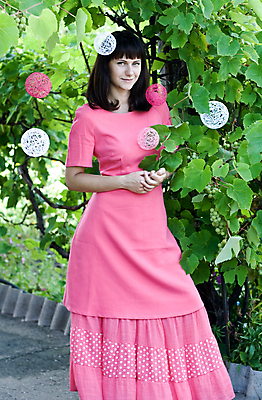 포토 JPG 해외이미지 백인 드레스 행복 분홍색 결혼 휴가 갈색머리 사랑 한명 웃음 초록색 파란색 파티 기쁨 풍차 흰색 잡기 풍선 해외202004 해외포토 서양인 1 헤어스타일 옷 감정 컬러 모션 표정 사람 이벤트 파일형식 이미지허브