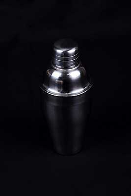 포토 JPG 해외이미지 디자인 산업 음료 음식 줄기 부분 유리 주택 주류 서기 이벤트 사람없음 장식 빨간색 빛 세트 반사 파티 상점 금속 주방 얼음 장비 기구 공구 영혼 칼 은색 야간 컨테이너 계산대 믹서 측정 오브젝트 슛 일반 공평 떨림 고립 골무 규격 규정 더블 마티니 섞기 철강 표준 셰이커 해외202004 해외포토 자연요소 식물 컬러 모션 재질 건물 도구 칵테일 파일형식 이미지허브