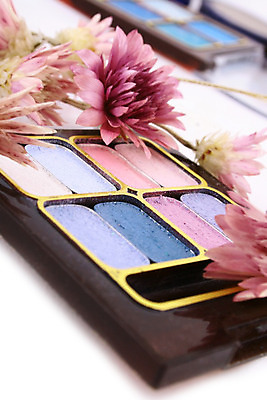 포토 JPG 해외이미지 얼굴 분홍색 사람없음 초록색 파란색 세트 컬러풀 유행 보라색 어둠 페인트 화장품 붓 팔레트 우아함 닫기 묘사 오브젝트 만들기 광택 아이섀도 조립 위생관리 해외202004 해외포토 컬러 컨셉 모션 관리 신체부위 뷰티 파일형식 이미지허브