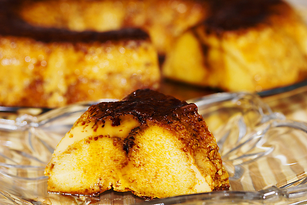 포토 JPG 해외이미지 전통 접시 음식 디저트 사탕 요리 사람없음 갈색 노란색 식당 계란 식사 젖음 우유 황금 닫기 선택 달콤 설탕 굽기 크림 묘사 시럽 레시피 푸딩 충동구매 프랑스어 바닐라 커스터드 캐러멜 해외202004 해외포토 문자 식기 컬러 컨셉 모션 유제품 쇼핑 상점 알 맛 구이 과소비 파일형식 이미지허브