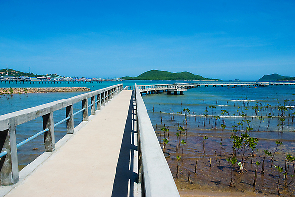 포토 JPG 해외이미지 구름 라이프스타일 계절 도로 길 호수 모래 파도 바다 섬 여행 자연 하늘 낚시 휴가 휴식 산 사람없음 야외 목재 물 여름 파란색 빛 강 태양 맑음 수영 스파 일몰 보트 스노클링 인도인 휴양지 장면 석호 몰디브 이국적 터키석 파라다이스 해외202004 해외포토 자연요소 외국인 나무 아시아 컬러 컨셉 배_교통 재료 교통시설 레저 날씨 동양인 생활 노을 장소 수상스포츠 보석 생태계 파일형식 이미지허브