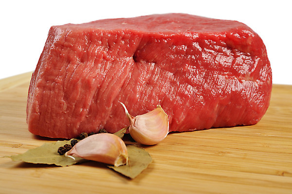 포토 JPG 해외이미지 음식 재료 부분 마늘 육류 스테이크 사람없음 목재 빨간색 소고기 신선 소 큼 허리 날것 고립 등심 송아지고기 해외202004 해외포토 나무 컬러 채소 식재료 포유류 서양음식 신체부위 크기 파일형식 이미지허브