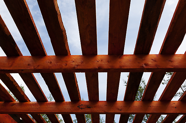 포토 JPG 해외이미지 건축양식 하늘 지붕 새로움 주택 사람없음 건물 목재 재산 널 땅 날것 잡동사니 개발 계약자 수목 진짜 해외202004 해외포토 나무 건축물 건축 컨셉 재료 금융 계약 파일형식 이미지허브