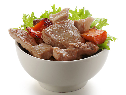 포토 JPG 해외이미지 접시 클리핑패스 음식 조각 오렌지 파프리카 육류 돼지고기 사람없음 빨간색 초록색 식사 저녁식사 당근 튀김 신선 사발 그릴 상추 굽기 후추 고립 해외202004 해외포토 식기 컬러 채소 과일 식재료 주방용품 뿌리채소 사기그릇 구이 향신료 파일형식 이미지허브