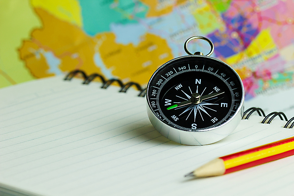 포토 JPG 해외이미지 종이 지구 여행 백그라운드 컨셉 지도 추상 항해 사람없음 세계 연필 공책 탐험 수확 골동품 덮개 역사 나침반 오브젝트 복고 페이지 북쪽 발견 경도 그런지 세기 옛날 지리 해외202004 해외포토 무늬 농업 배_교통 모션 문구용품 학용품 필기구 뚜껑 방향 파일형식 이미지허브