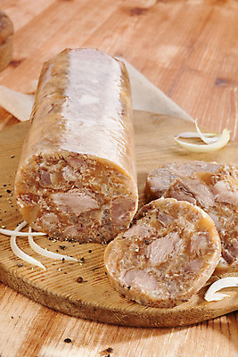 포토 JPG 해외이미지 스튜디오촬영 전통 유럽 음식 빵 조각 백그라운드 채소 부분 양파 육류 돼지고기 요리 사람없음 목재 세로 갈색 활발 수확 껍질 시골 소시지 칼 먹기 향신료 강렬 식품점 해외202004 해외포토 나무 나라 컬러 컨셉 농업 식재료 재료 모션 실내 상점 가공식품 향미료 파일형식 이미지허브