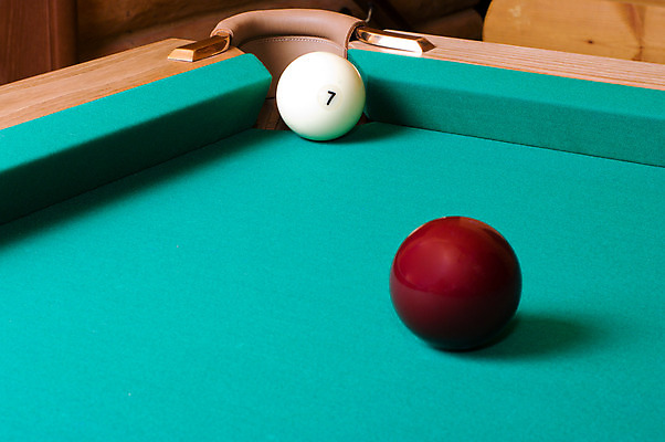 포토 JPG 해외이미지 디자인 스포츠 컨셉 공 놀이 탁자 경기 취미 사람없음 목재 그래픽 초록색 빛 컬러풀 운동 숫자 경쟁 줄무늬 방 장비 도전 게임 흰색 원형 행운 막대기 목표 주머니 당구 연습 클럽 피라미드 슛 러시아인 여의주 펠트 플레이어 해외202004 해외포토 도형 서양인 나무 문자 건축물 컬러 가구 무늬 재료 건강 구기 랜드마크 파일형식 천_직물 이미지허브