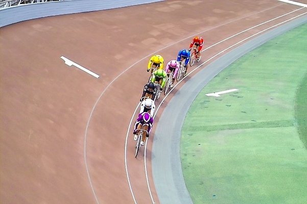 포토 JPG 주간 남자 스포츠 레저 운동선수 사람 여러명 야외 레포츠 자전거 사이클선수 경륜장 사이클링 남자만 국내포토 자연요소 다수 스포츠시설 바이크 육상스포츠 파일형식