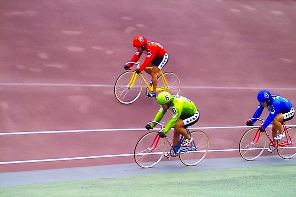 포토 JPG 주간 남자 스포츠 레저 운동선수 사람 야외 세명 레포츠 자전거 사이클선수 경륜장 사이클링 남자만 국내포토 자연요소 스포츠시설 바이크 육상스포츠 파일형식