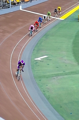 포토 JPG 주간 남자 스포츠 레저 운동선수 사람 여러명 야외 레포츠 자전거 사이클선수 경륜장 사이클링 남자만 국내포토 자연요소 다수 스포츠시설 바이크 육상스포츠 파일형식