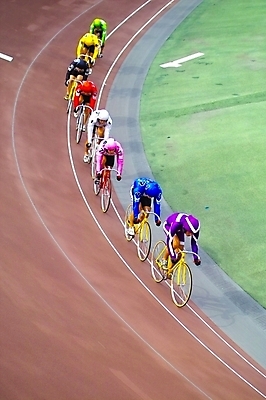 포토 JPG 주간 남자 스포츠 레저 운동선수 사람 여러명 야외 레포츠 자전거 사이클선수 경륜장 사이클링 남자만 국내포토 자연요소 다수 스포츠시설 바이크 육상스포츠 파일형식