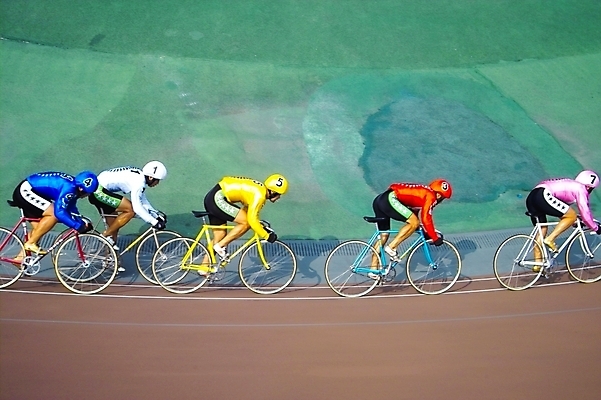 포토 JPG 주간 남자 스포츠 레저 운동선수 사람 여러명 야외 레포츠 자전거 사이클선수 경륜장 사이클링 남자만 국내포토 자연요소 다수 스포츠시설 바이크 육상스포츠 파일형식