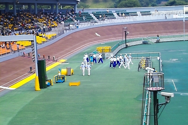 포토 JPG 주간 시설물 현대건축 건축 스포츠시설 사람 야외 자전거 스타디움 경기장 군중 경륜장 국내포토 자연요소 건축물 스포츠 바이크 시설 파일형식