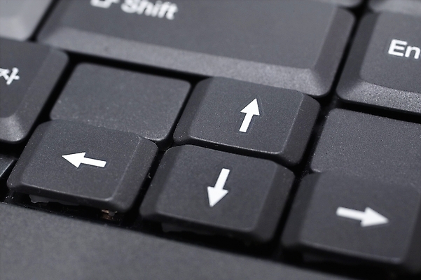 포토 JPG 사람없음 컴퓨터 사무용품 키보드 오브젝트 방향키 국내포토 문구용품 전자제품 파일형식