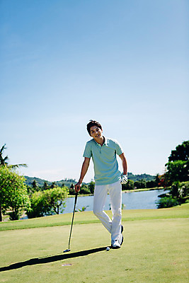 포토 JPG 주간 전신 해외기획촬영 라이프스타일 남자 스포츠 맨라이프 골프 모션 골프장 필드 골프공 한명 서기 들기 사람 동양인 잔디 20대 성인 야외 앞모습 골프채 한국인 2015년태국 남자만 남자한명만 성인남자만 청년만 청년남자만 청년남자한명만 성인한명만 성인남자한명만 성인만 국내포토 자연요소 식물 1 뷰포인트 공 스포츠시설 골프용품 인종 청년 생활 구기 파일형식